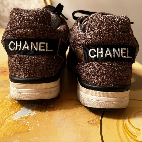 Chanel Sneakers Size 36 Authentic * CLEARANCE SALE* - Picture 4 of 7